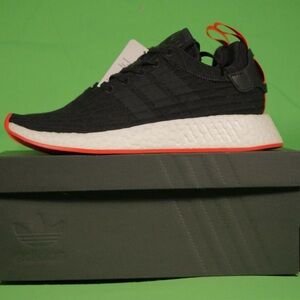 NWT Adidas NMD_R2 Core Black Red Two Toned